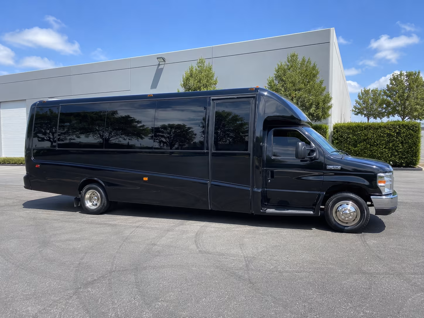 affordable burbank prom party bus prices split across your group