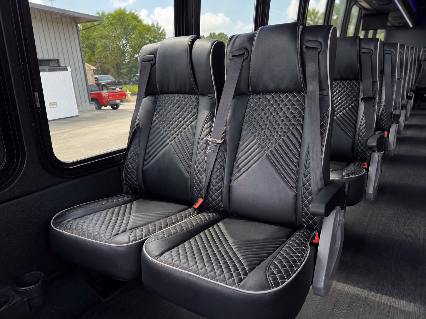 shuttle services for airline crews and airport staff in burbank